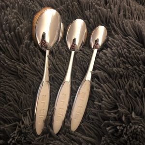 Artis | Oval Brush Bundle